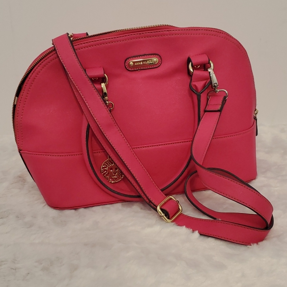 ANNE KLEIN Pink coral Goldtone hardware purse handbag